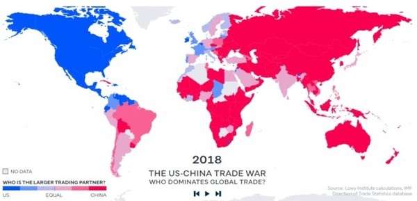 ▲최대 교역상대국이 중국(빨간색)인 국가가 미국(파란색)보다 훨씬 많다. 세계 190개국 중 128개국이 빨간색이다.